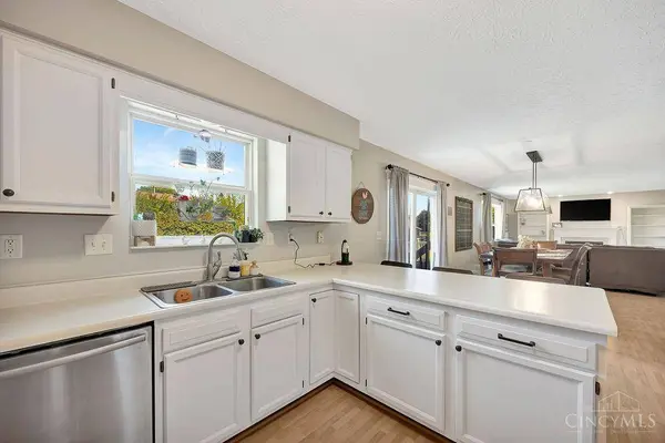 936 Legacy Ct, Trenton, OH 45067