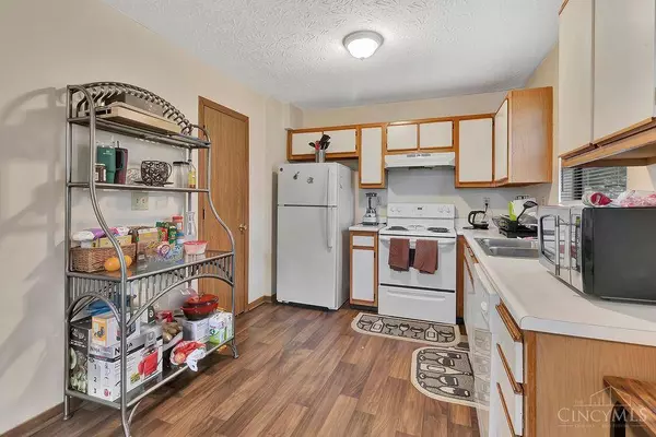 7956 Bobtail Ct, West Chester, OH 45069