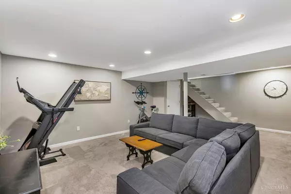 6785 Netherland Ct, Liberty Twp, OH 45044