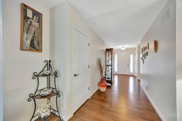 4272 N Shore Dr, West Chester, OH 45069