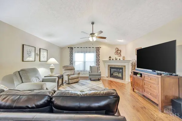 4272 N Shore Dr, West Chester, OH 45069