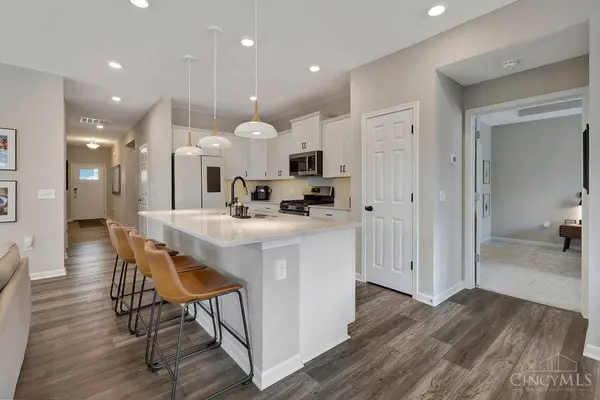 4891 Osprey Pointe Dr, Liberty Twp, OH 45011