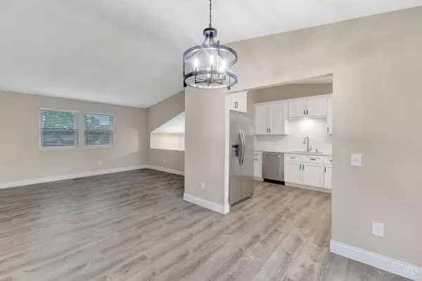 5562 Greenwillow Cir, West Chester, OH 45069