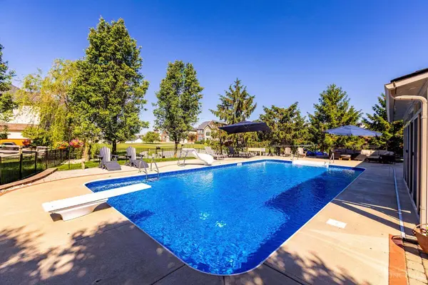 7367 Sussex Dr, West Chester, OH 45069