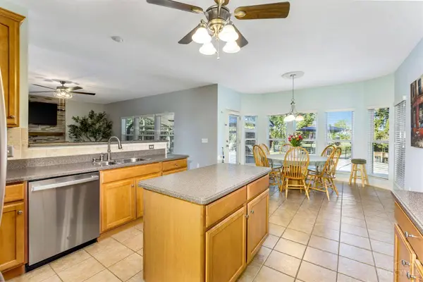 7367 Sussex Dr, West Chester, OH 45069