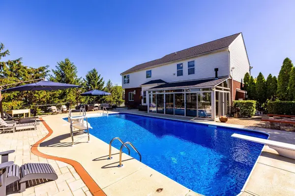 7367 Sussex Dr, West Chester, OH 45069