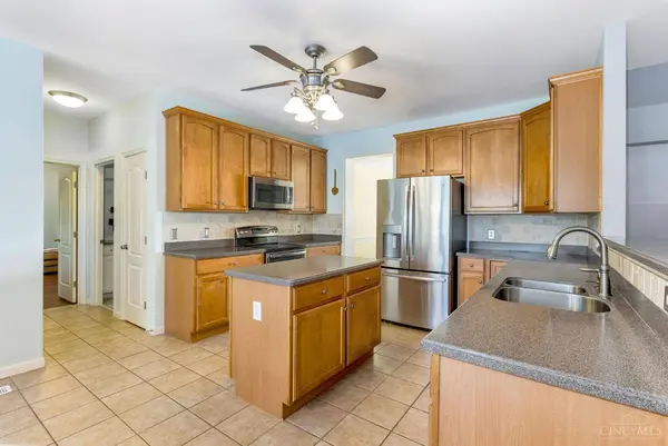 7367 Sussex Dr, West Chester, OH 45069