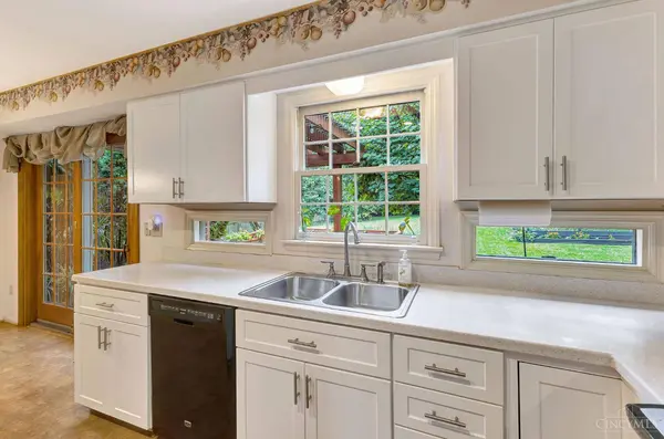 7307 Mallard Dr, West Chester, OH 45069