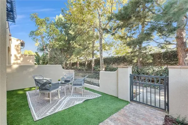 50 Hedge Bloom, Irvine, CA 92618