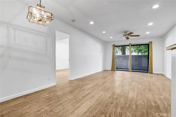 22100 Burbank #130C, Woodland Hills, CA 91367