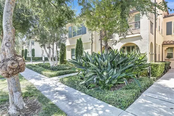 130 Rose Arch, Irvine, CA 92620