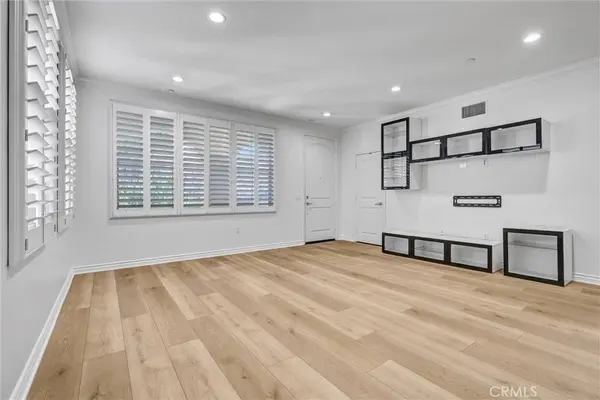 130 Rose Arch, Irvine, CA 92620