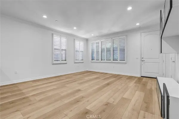 130 Rose Arch, Irvine, CA 92620