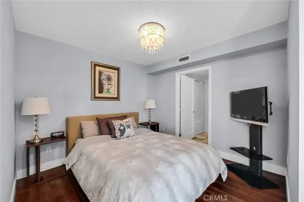 89 Lennox, Irvine, CA 92612