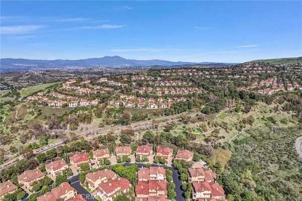 57 Gingerwood, Irvine, CA 92603