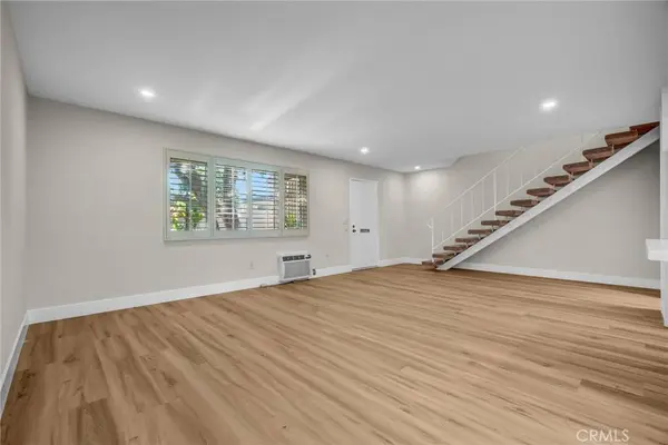 487 E 1st, Tustin, CA 92780