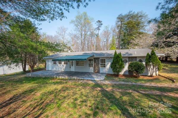 163 Woodland DR, Columbus, NC 28722