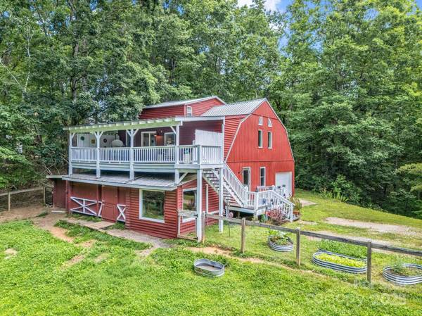 2430 2434 Mountain Page RD, Saluda, NC 28773