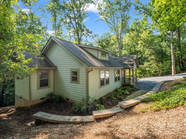 440 New Market RD, Tryon, NC 28782
