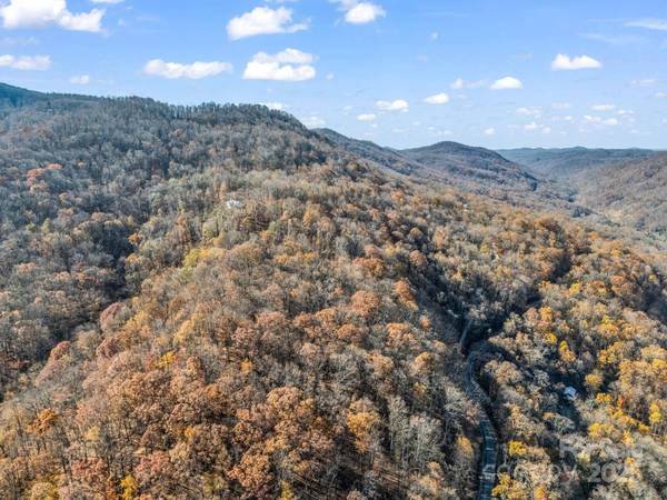 1107 Country Club RD, Tryon, NC 28782