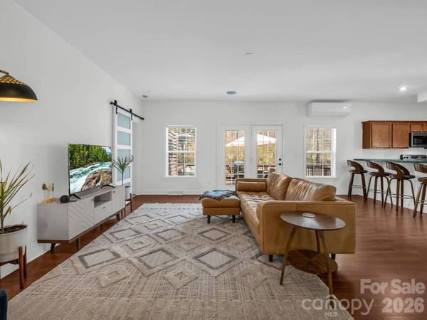 19 Lynnbrook WAY, Columbus, NC 28722