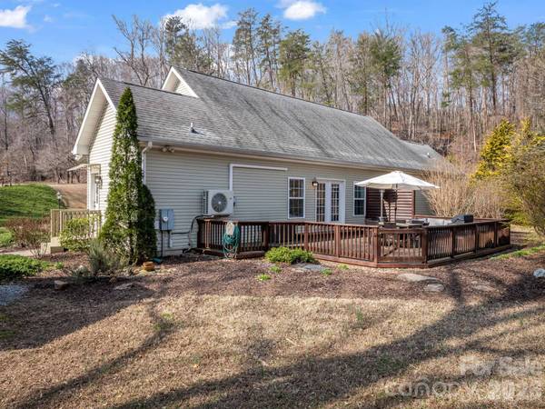 19 Lynnbrook WAY, Columbus, NC 28722