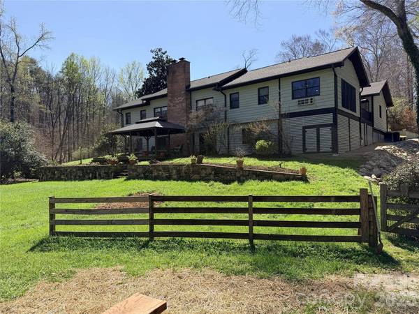 1941 Landrum RD, Columbus, NC 28722