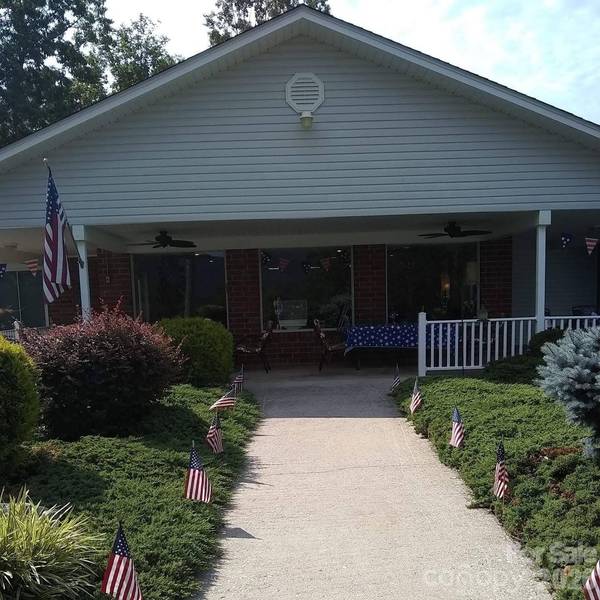 354 Woodland DR, Columbus, NC 28722