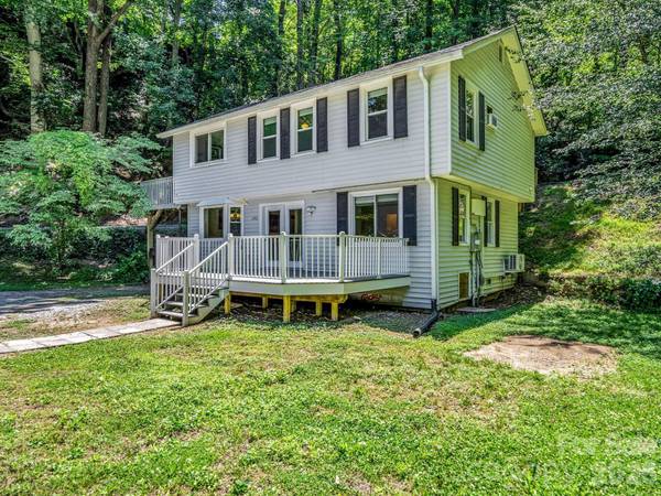 102 Little House RD, Tryon, NC 28782
