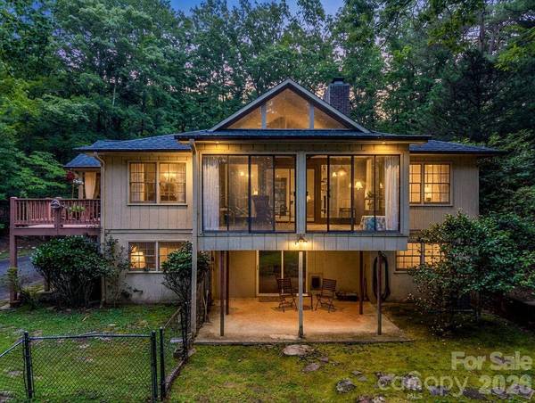 390 Mountain Laurel DR, Columbus, NC 28722