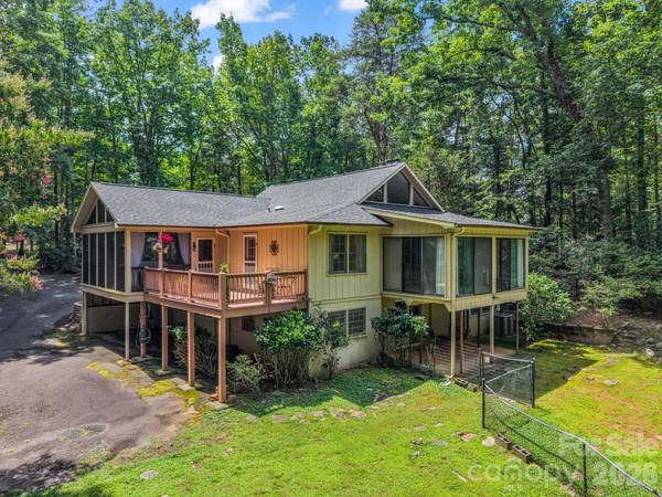 390 Mountain Laurel DR, Columbus, NC 28722