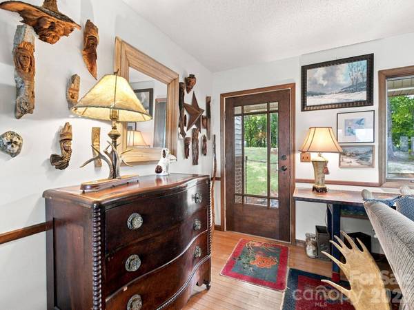 327 Summit RD, Tryon, NC 28782