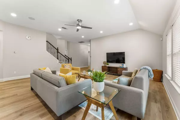 5604 Rio Chama CV, Austin, TX 78738