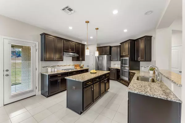 5604 Rio Chama CV, Austin, TX 78738