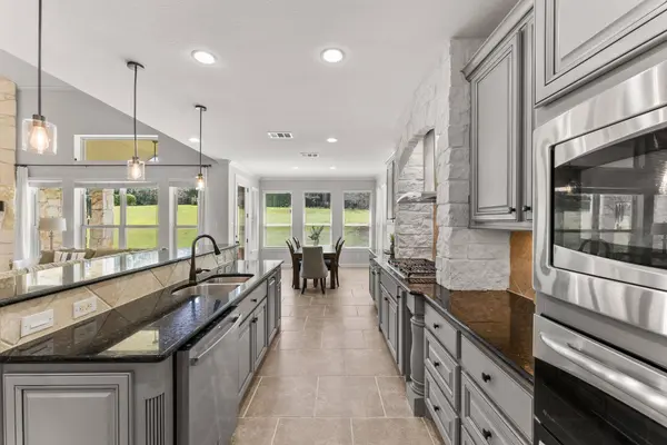 106 Princes CT, Austin, TX 78738