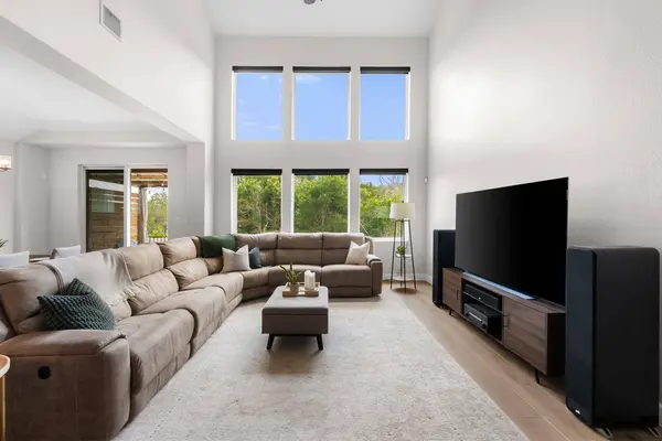 729 Clear Stream XING, Austin, TX 78753