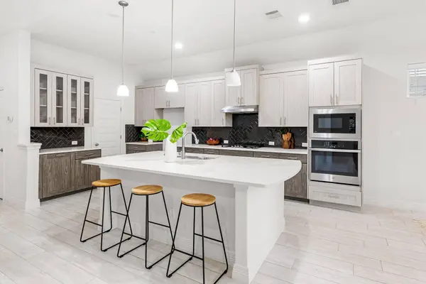 17801 Dufour DR, Austin, TX 78738
