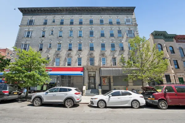 575 W 183rd St #52, New York, NY 10033-8600