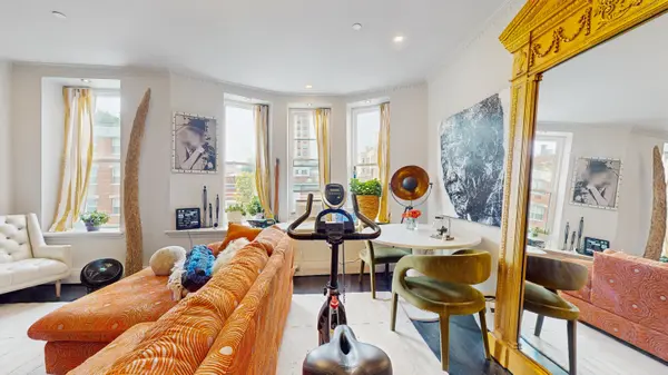 109 W 117th St #3, New York, NY 10026-2245
