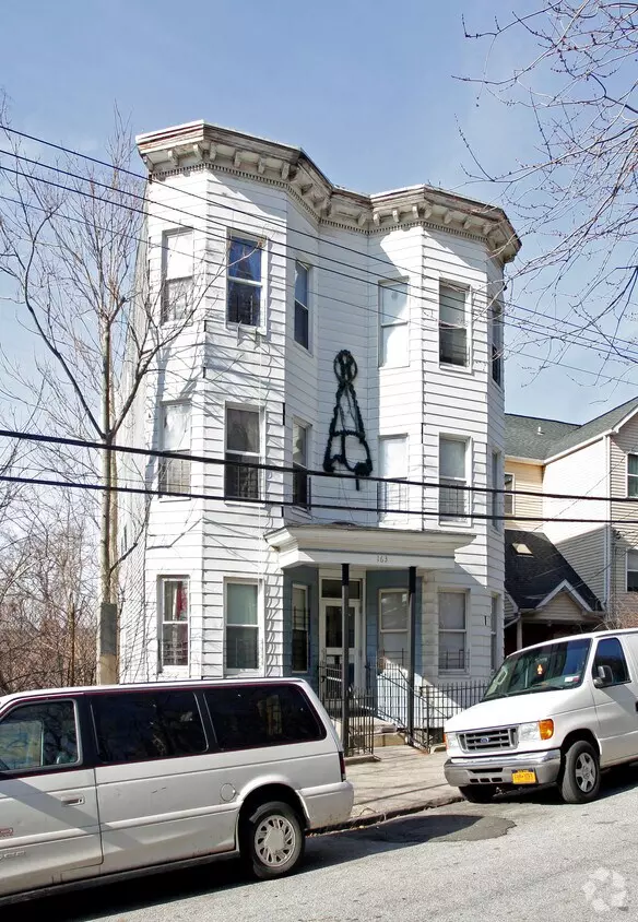 Yonkers, NY 10705,163 Stanley Pl