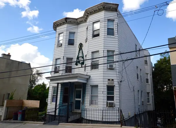 163 Stanley Pl, Yonkers, NY 10705