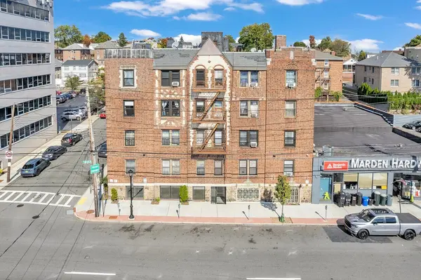 737 Yonkers Ave, Yonkers, NY 10704-2028