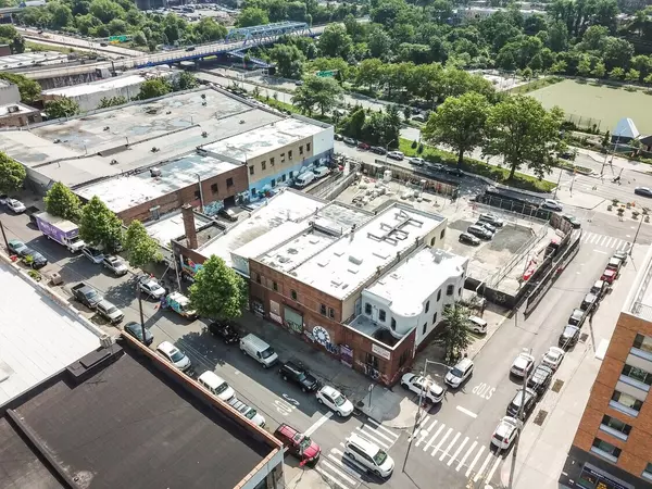 1660 Boone Ave, Bronx, NY 10460-5402