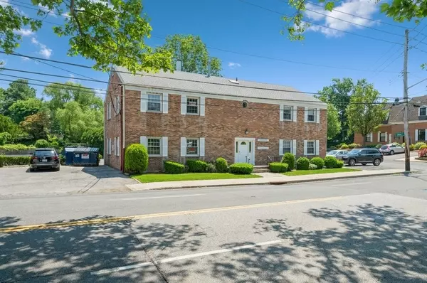 270 White Plains Rd, Eastchester, NY 10709-4409