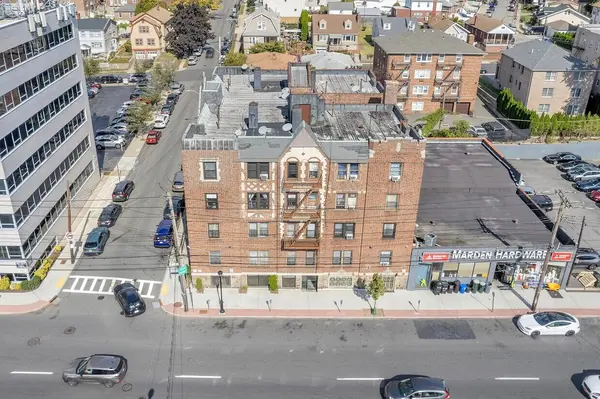 737 Yonkers Ave, Yonkers, NY 10704-2028