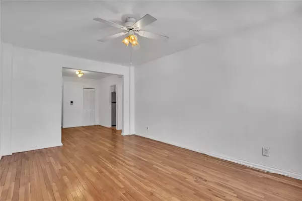 776 Bronx River #B37, Bronxville, NY 10708