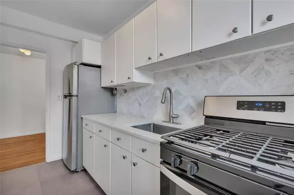 776 Bronx River #B37, Bronxville, NY 10708