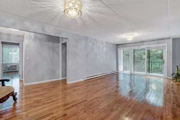 128 Colonial Pkwy #3E, Yonkers, NY 10710