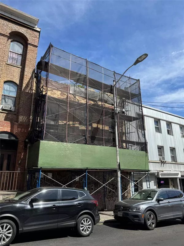 50 N Broadway, Yonkers, NY 10701