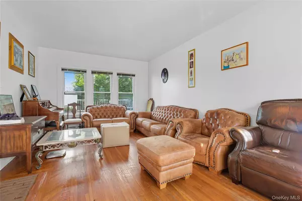 419 Palmer RD, Yonkers, NY 10701